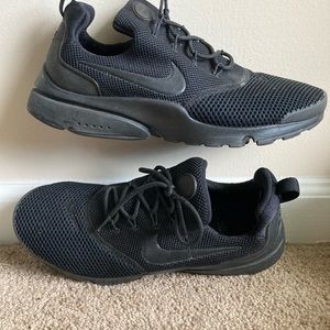 Women’s Nike running shoe size 8.5 black